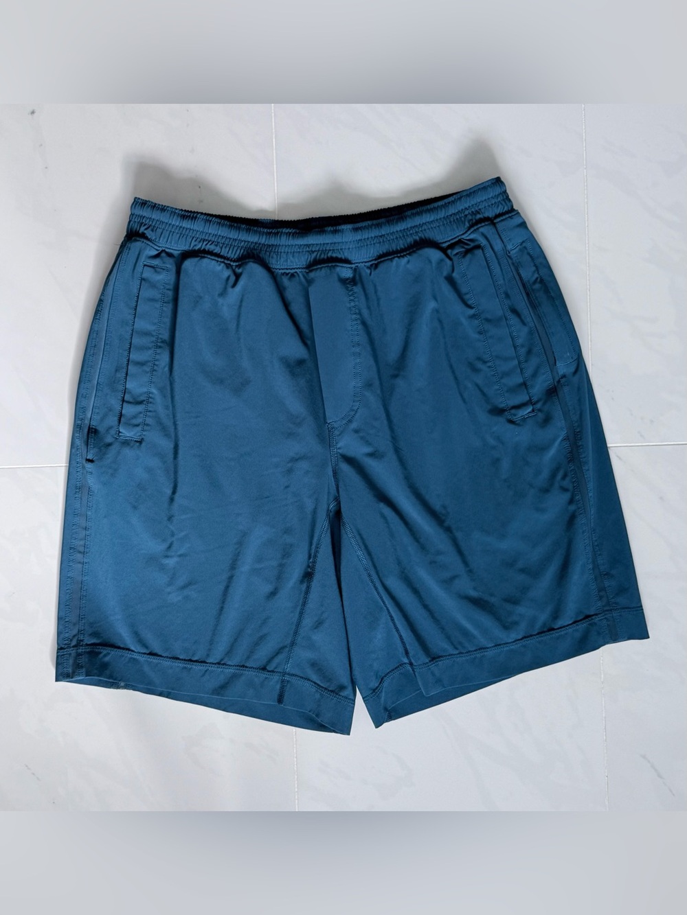 Lululemon T.H.E. Short Men's Athletic Workout Running Shorts Bermuda Teal,Size L